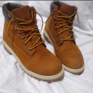 Timberland boots size 5.5 men's